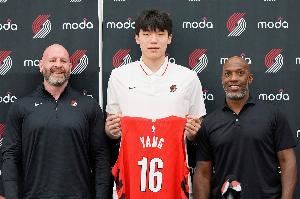克罗宁:对球队目前的步骤非常兴奋 明夏有足够的筹码继续升级