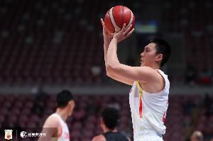 广东官博:祝贺中国男篮获亚洲杯亚军 胡明轩砍下26分 向拼搏致敬