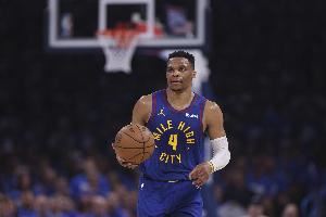 Stein:国王现在不积极参与蒙克交易谈判 探索过其他方式签威少